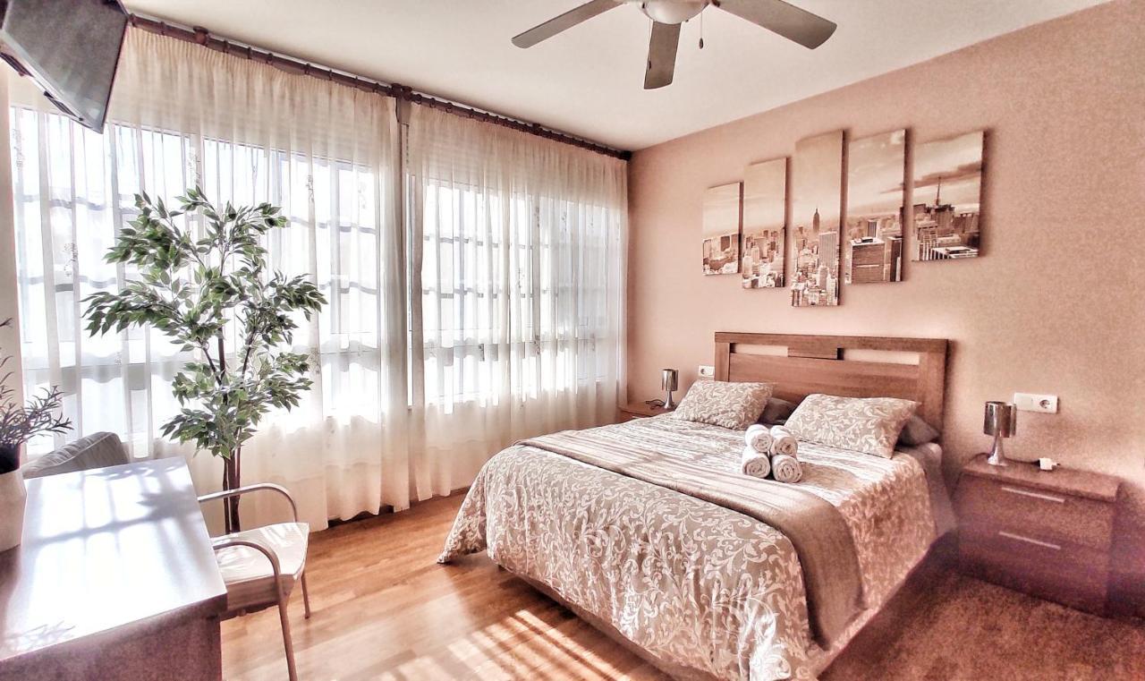 Apartamento Con Wifi En Casco Historico Betanzos Ngoại thất bức ảnh